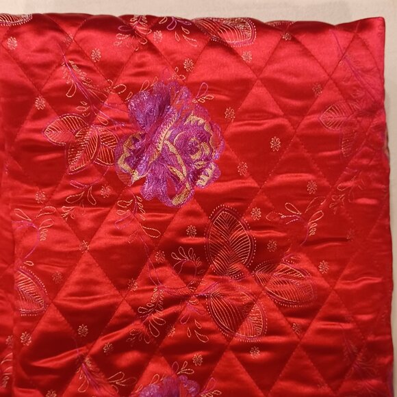 1 Yard 19" Vintage Double Faced Quilted Diamond Red Satin Floral Quilting Fabric - Picture 6 of 14